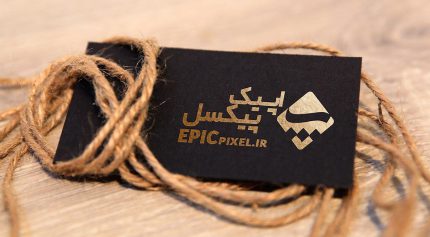 موکاپ لوگو طلایی روی کارت ویزیت کتان