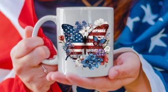 عکس های دوربری شده پروانه و گل با پرچ آمریکا